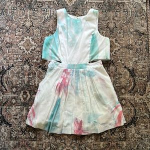 Morgan Carper Sun dress with florals size 8 runs small!